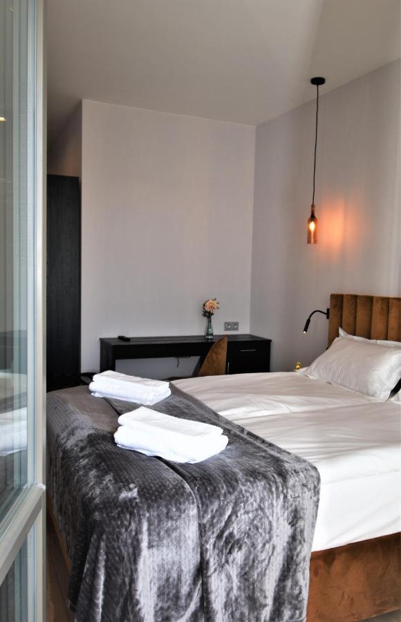 Patio Riverfront Aparthotel Gdansk Exterior foto
